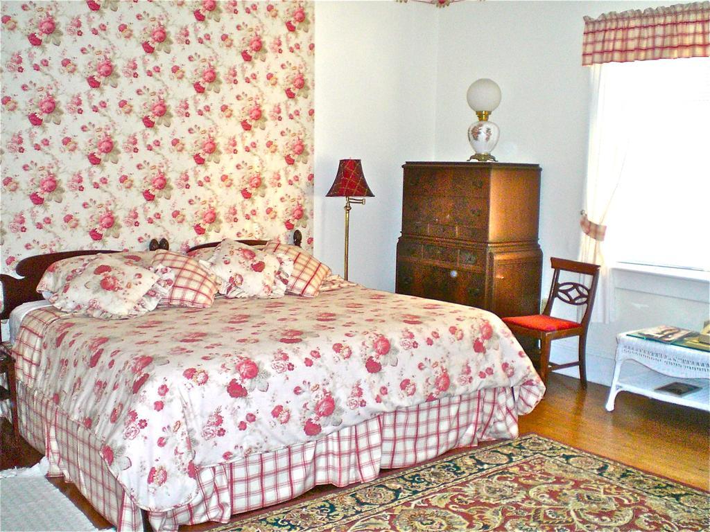 Whistler'S Inn Lenox Habitación foto